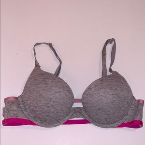 Victoria’s Secret Front-Close Push Up Bra